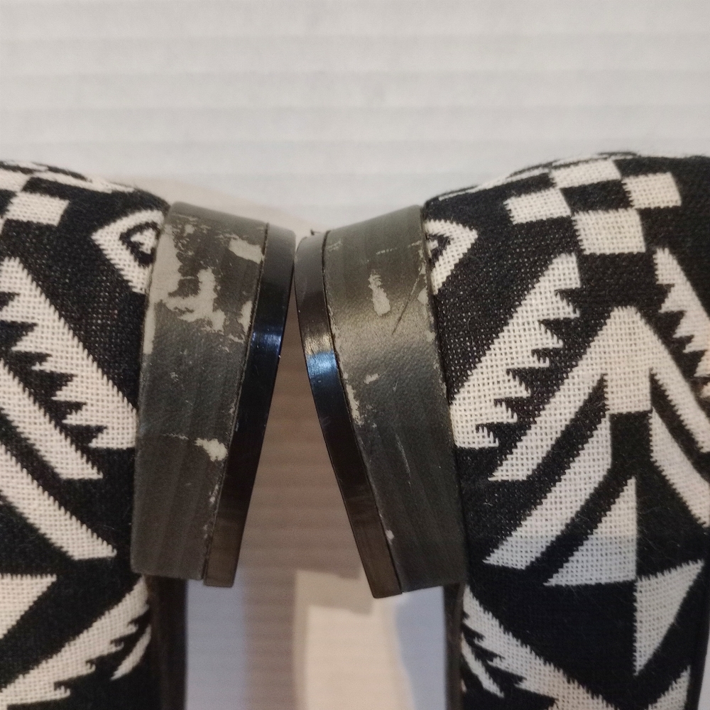 G.C. Tribal Flats Size‎ 7 - Picture 5 of 11